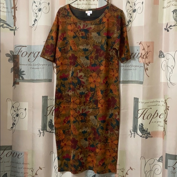 LuLaRoe Julia Fall Inspired Colors Sz XL - Picture 1 of 4